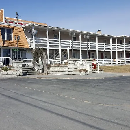 Rip Van Winkle Motel-2