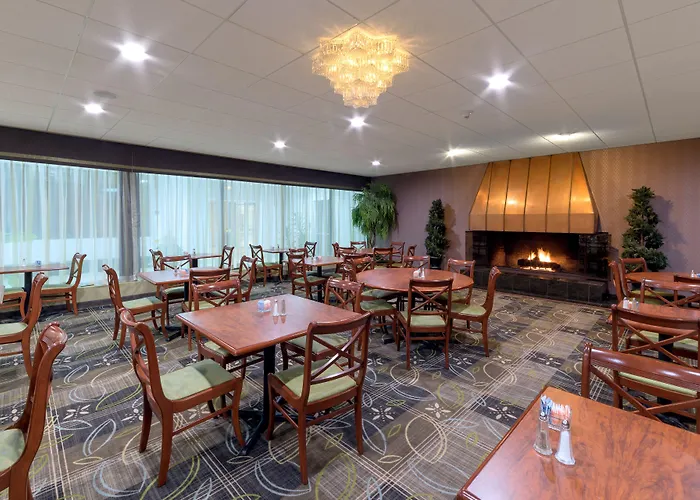 Days Inn By Wyndham Plattsburgh